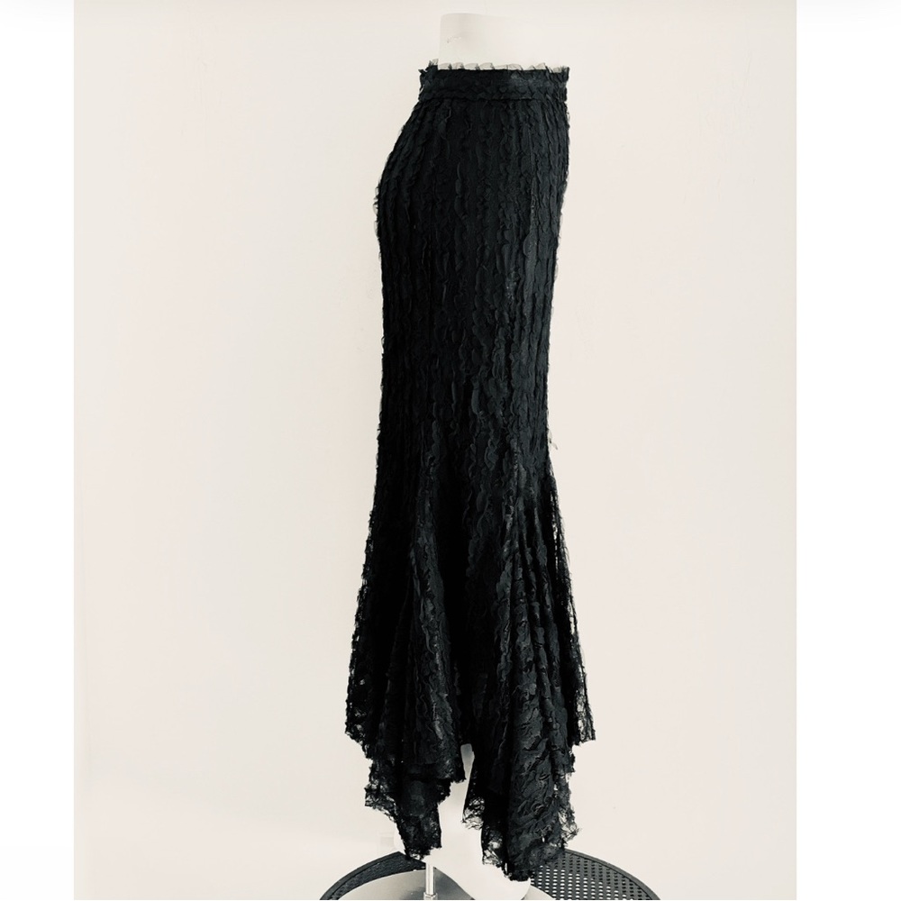 Divine Heritage Lace Midi Skirt in Onyx - Picture 15 of 16